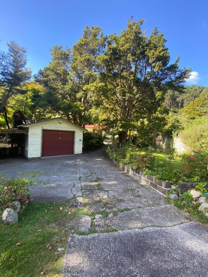 Twin Totara Cottage Upper Hutt Exterior foto